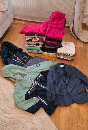 Kleiderpaket Jungen 110/116 (32 Stk.)