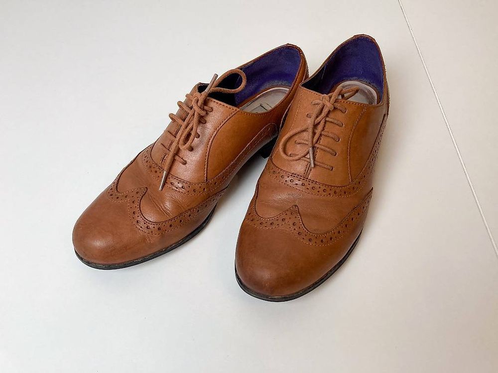 Chaussures femmes: Clarks Schuhe aus Leder cognac Gr. 40 – D'occasion à Uznach par ric_9lpr 2