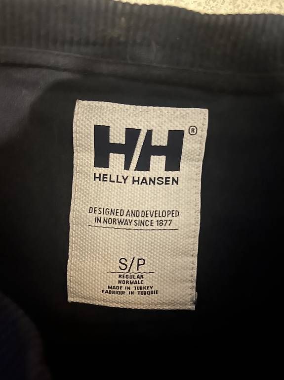 Maglioni & Felpe: Helly Hansen Vintage sweater – Usato da Dübendorf venduto da mai_9gpv 2