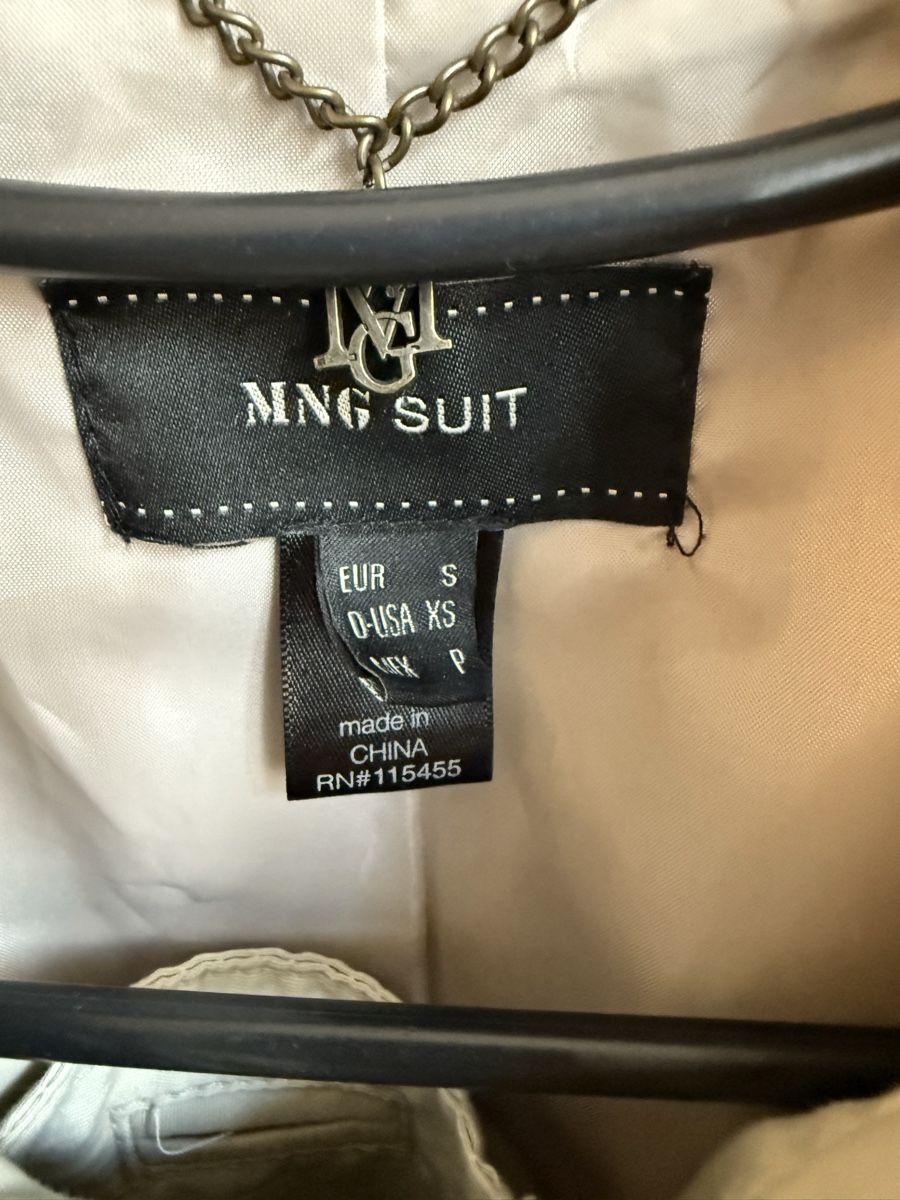 Mango Cappotti: Trench-coat couleur sable Mango, t.36/S – Usato da Tavannes venduto da Thriftshop 6