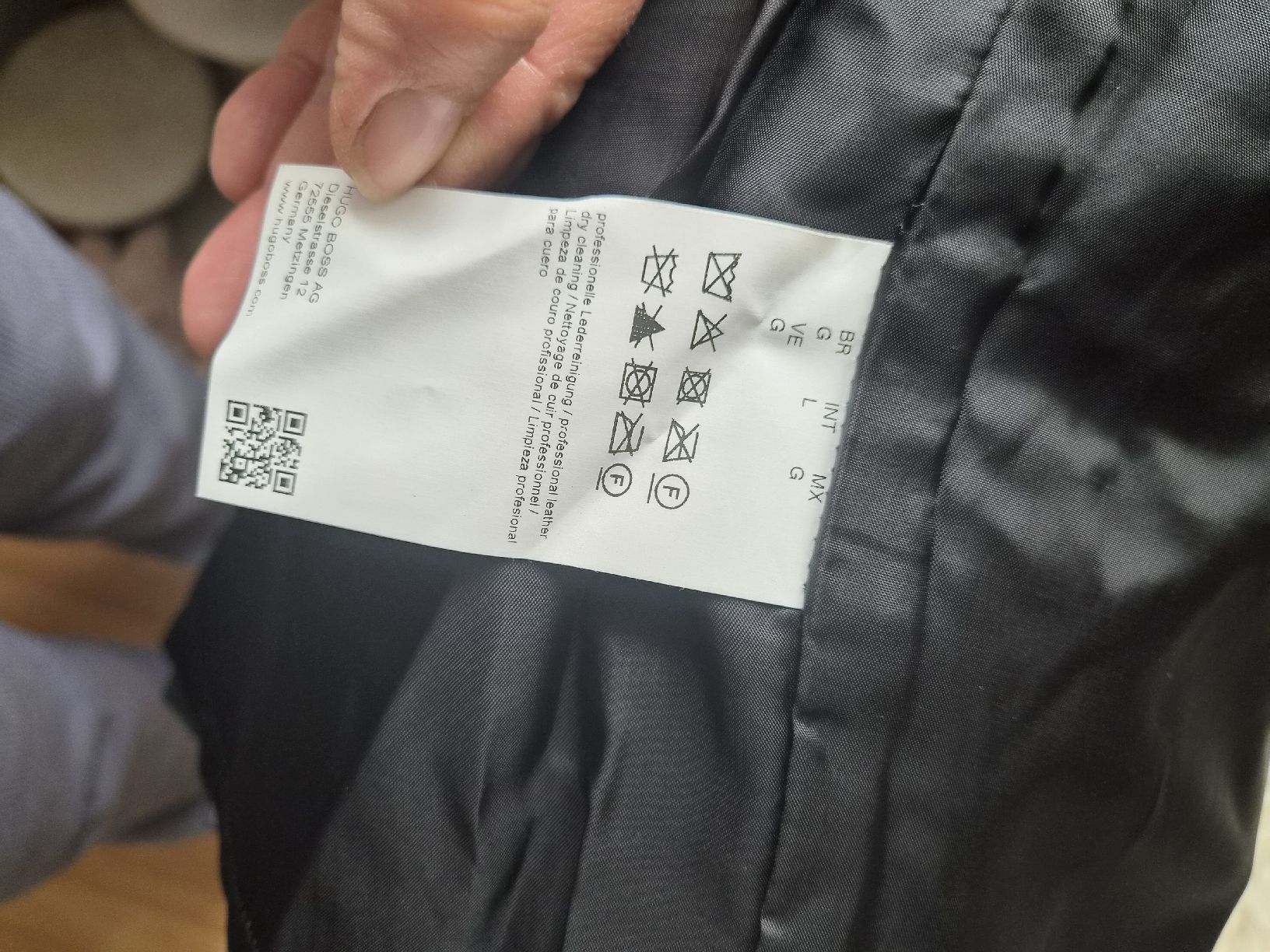 Hugo Boss Gonne: Hugo Boss, Echtlederjupe Gr. L – Usato da Frenkendorf venduto da Moon111 3