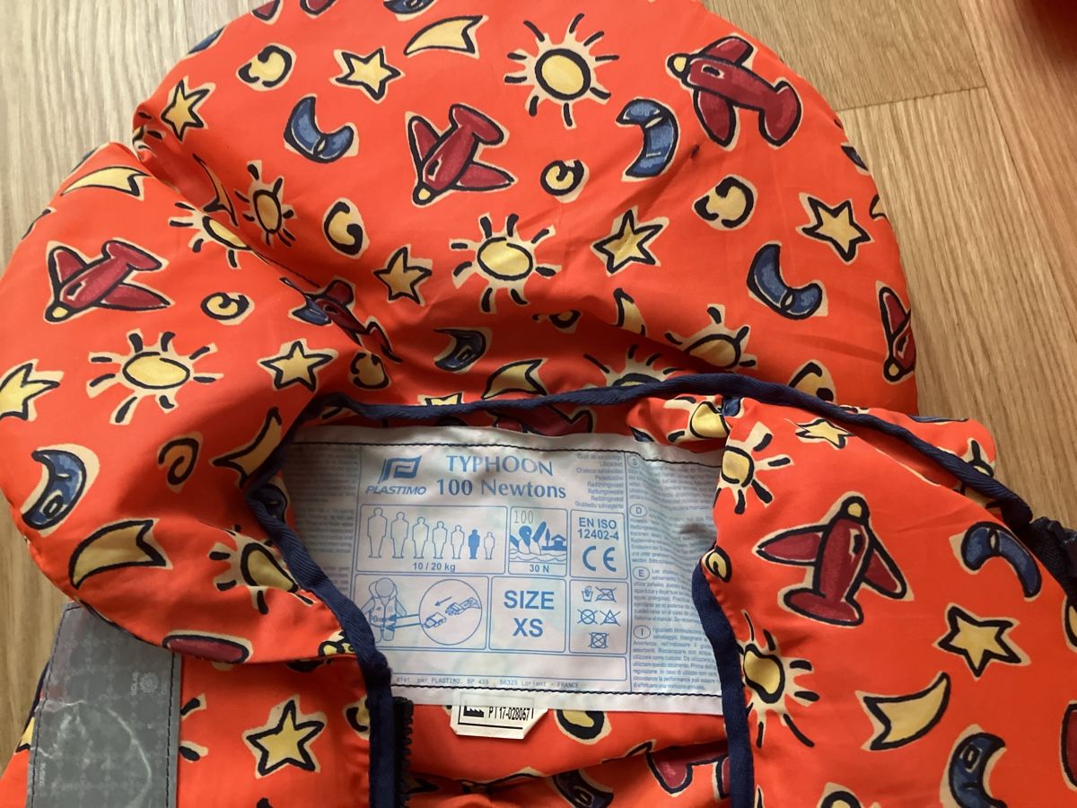 Gilets de sauvetage: Kinder Schwimmwesten – D'occasion à Langnau am Albis par Dom72 2