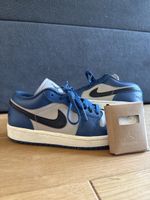 Jordan 1 Low Schuhe Grösse 38.5 blau guter Zustand