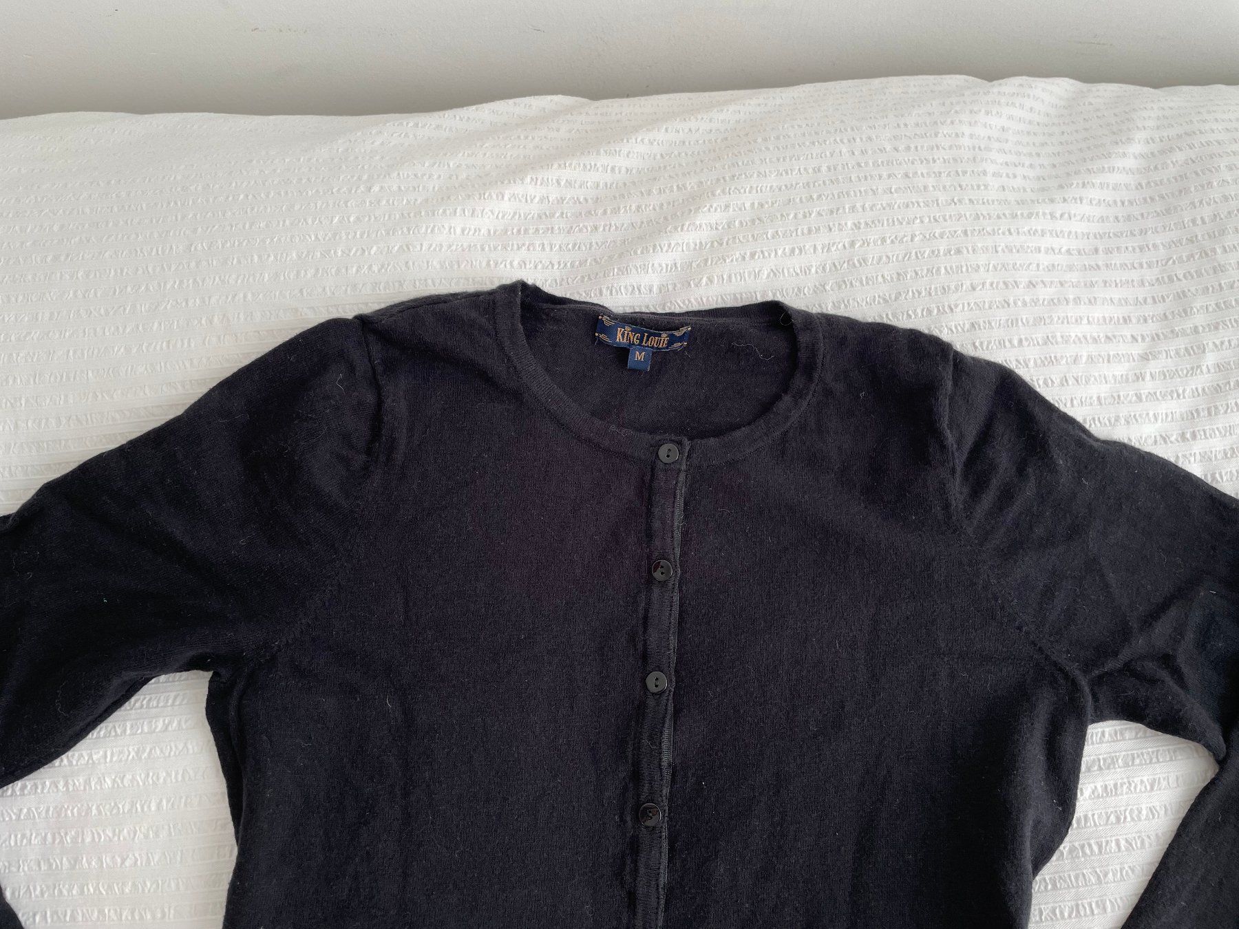 King Louie Giacche: King Louie Strickjacke schwarz Grösse M – Usato da chur venduto da 8zeichen 1