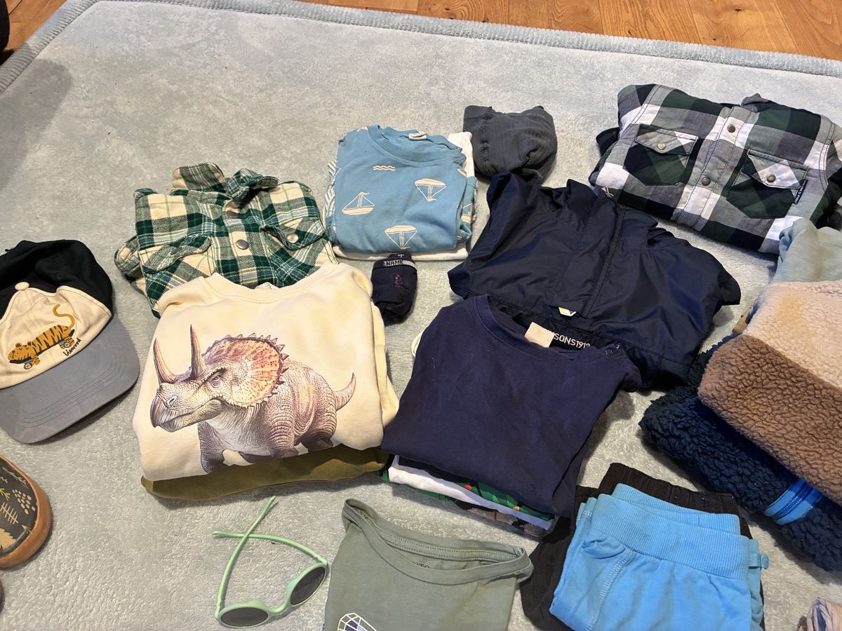 Lotti & Set di vestiti: Kleiderpaket Grösse 98, Junge – Usato da Mitlödi venduto da meyer-sabrina 7