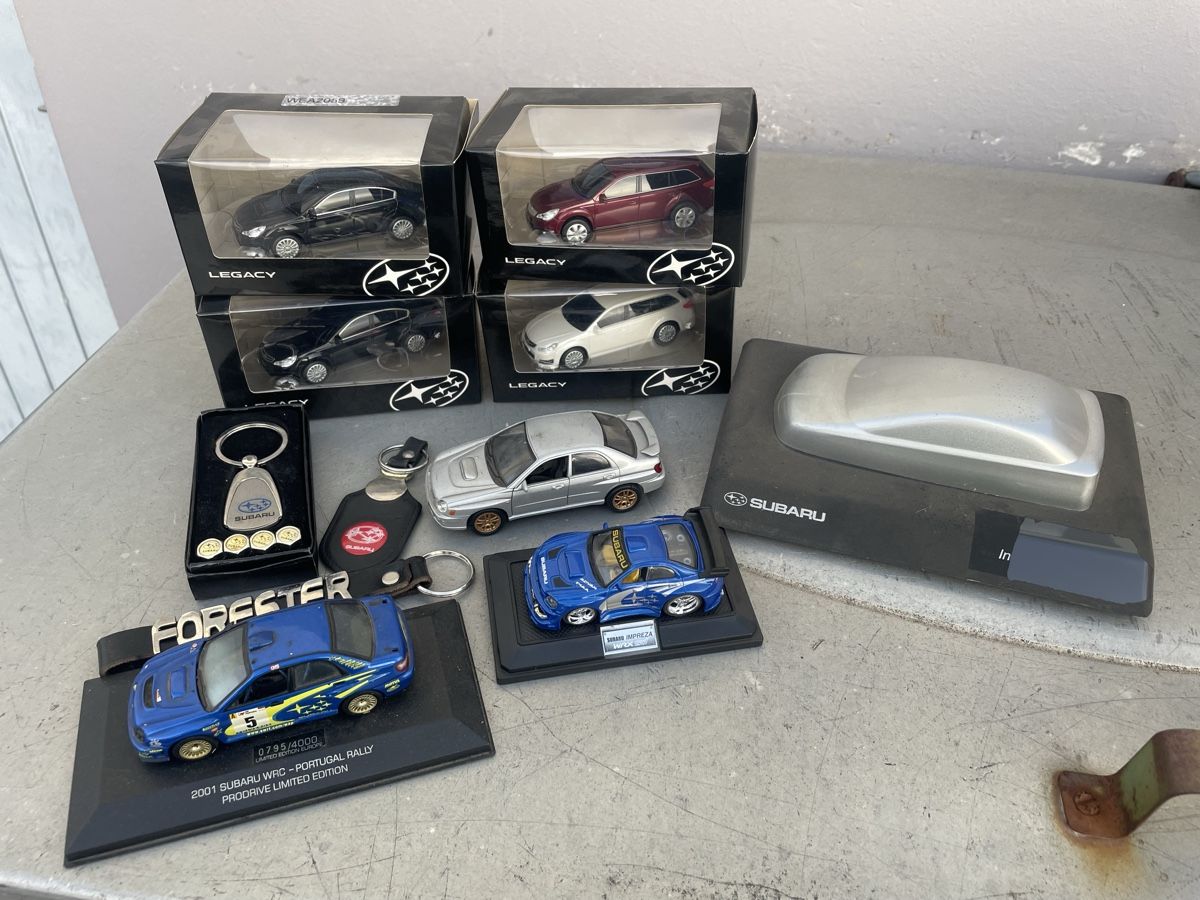 Subaru Voitures modèles: Subaru Modelautos  – Neuf (Voir description) à Heitenried par Alpuchalb
