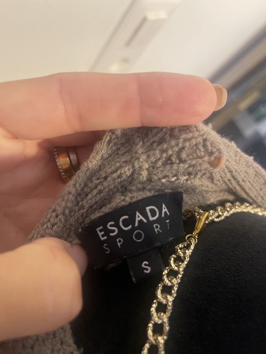 Escada Giacche: Escada Strick Mantel Gr. S – Usato da Luzern venduto da Fullmoon68 1