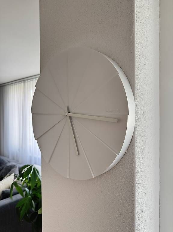 Stand- & Wanduhren: Designer Wanduhr (45cm Durchmesser) – Gebraucht aus Zürich von StereoMinus