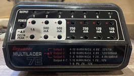Graupner Multilader 7E (No. 6455) + 3 Ladekabel