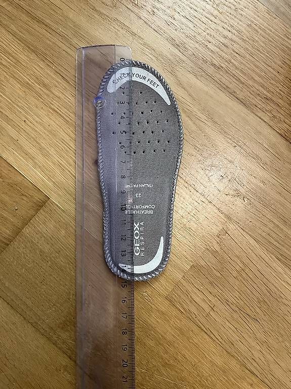 Scarpe per ragazze: Geox Turnschuhe Gr 23 – Usato da Endingen venduto da andrealita1983 2