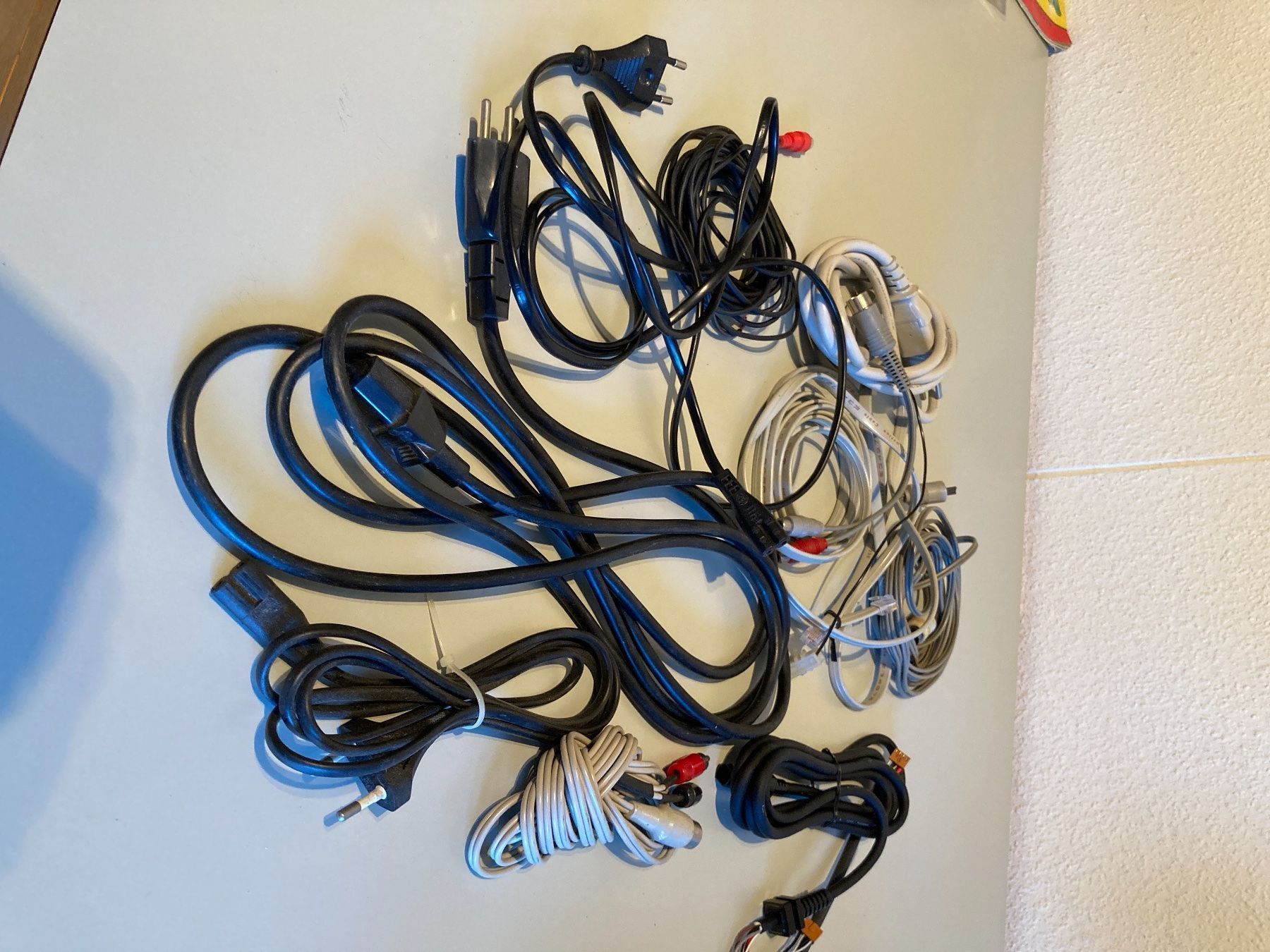 Kabel: Diverse Kabel – Gebraucht aus Sargans von Pacor