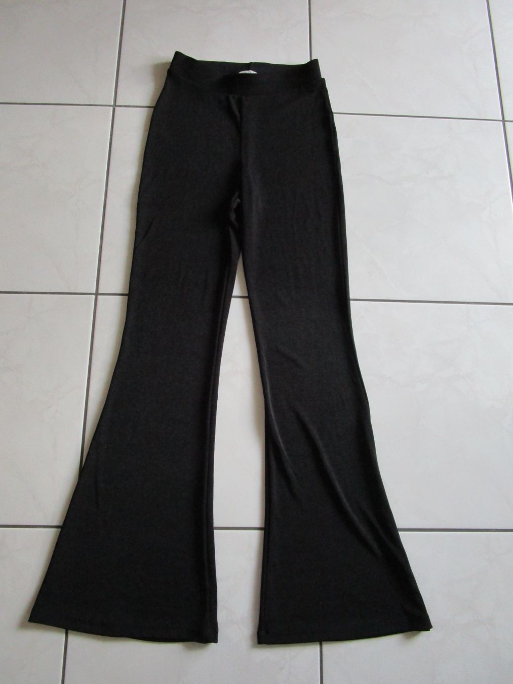 Pieces Pantalons: Hose Gr. S Pieces, stretchig – D'occasion à Volketswil par Megaissimo