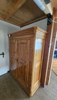 Antiker Biedermeier-Schrank