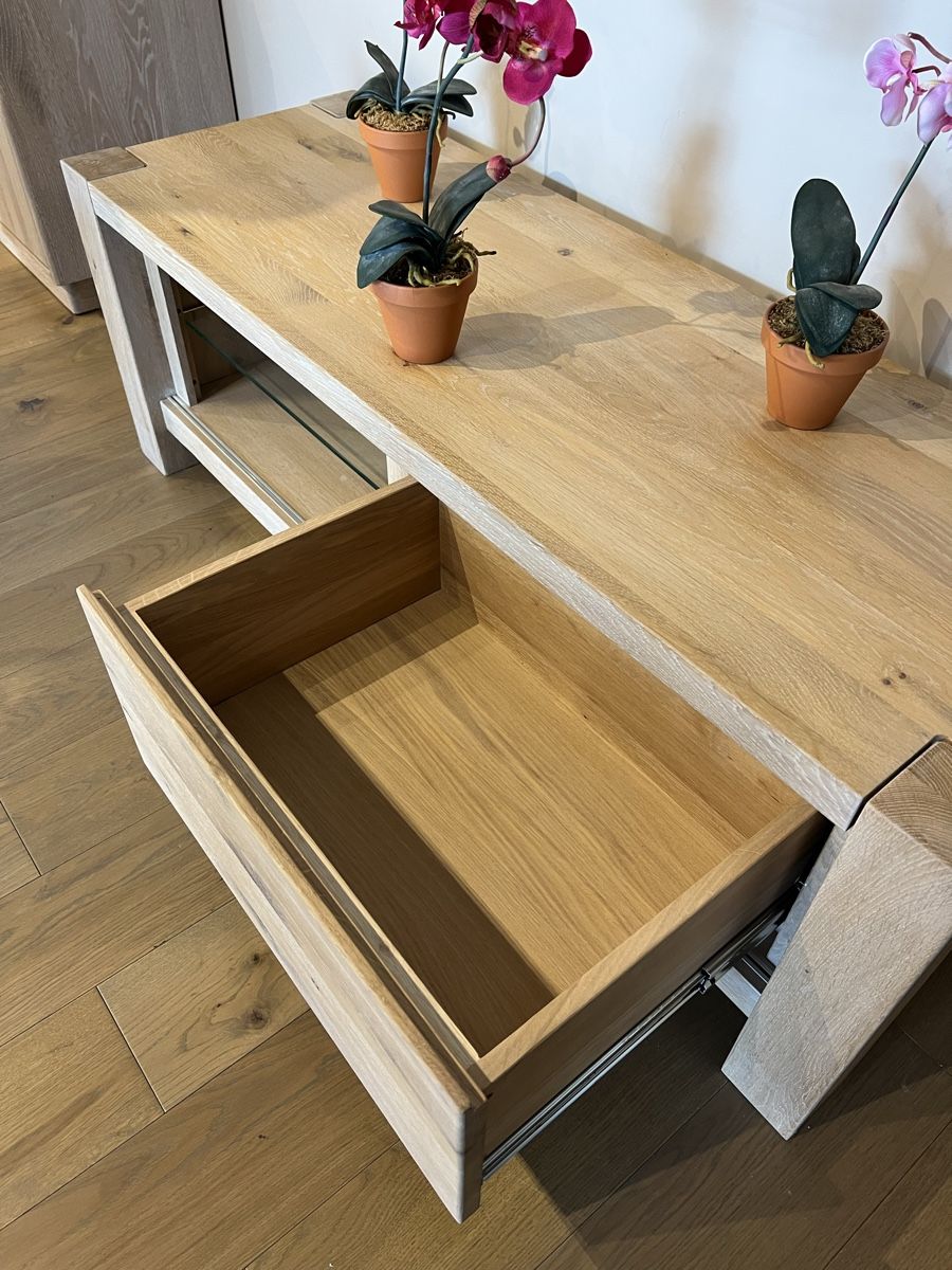 Mobili TV: Modern TV Stand Solid Oak Wood - new – Nuovo e nell'imballaggio originale da Corsier GE venduto da Karol_save_planet 4