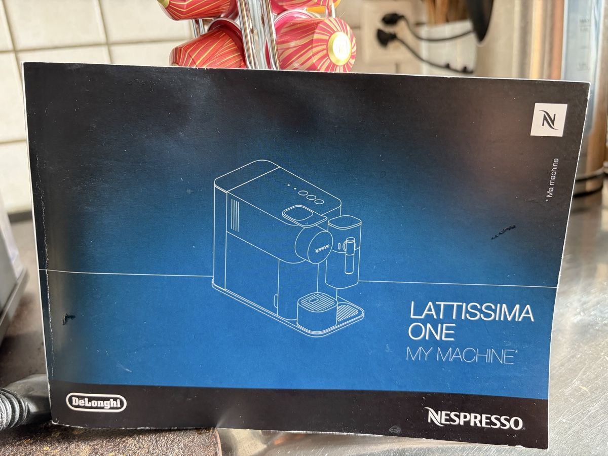 De'Longhi Kaffeemaschinen & Espressomaschinen: Nespresso Delonghi Kaffeemaschine – Gebraucht aus Hitzkirch von Asterix08 4