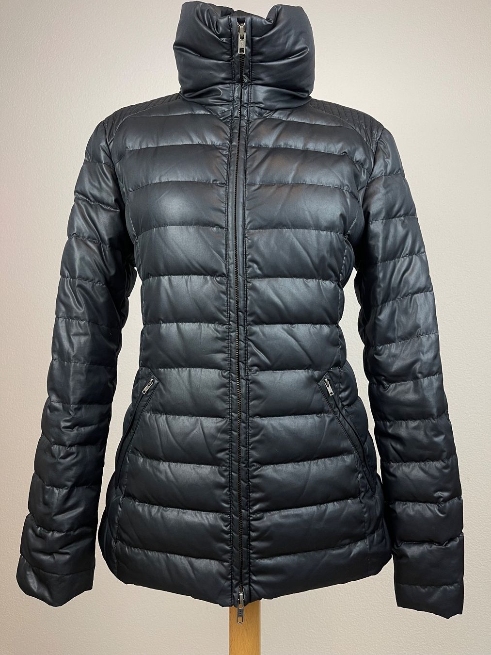 Max Mara Jacken: MaxCo. Max Mara Daunenjacke Down Jacket 1A Zst. – Gebraucht aus Emmenbrücke von luzern178 1