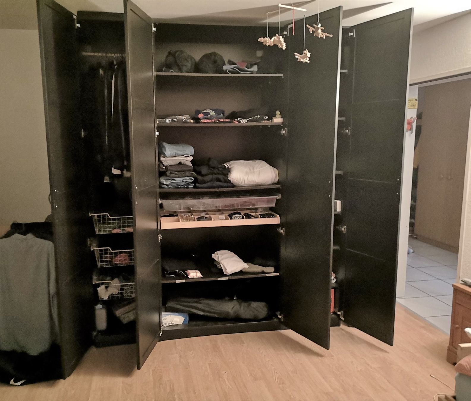 Ikea Armadi: Hochschrank schwarz – Usato da Teufen ZH venduto da Frey2 2