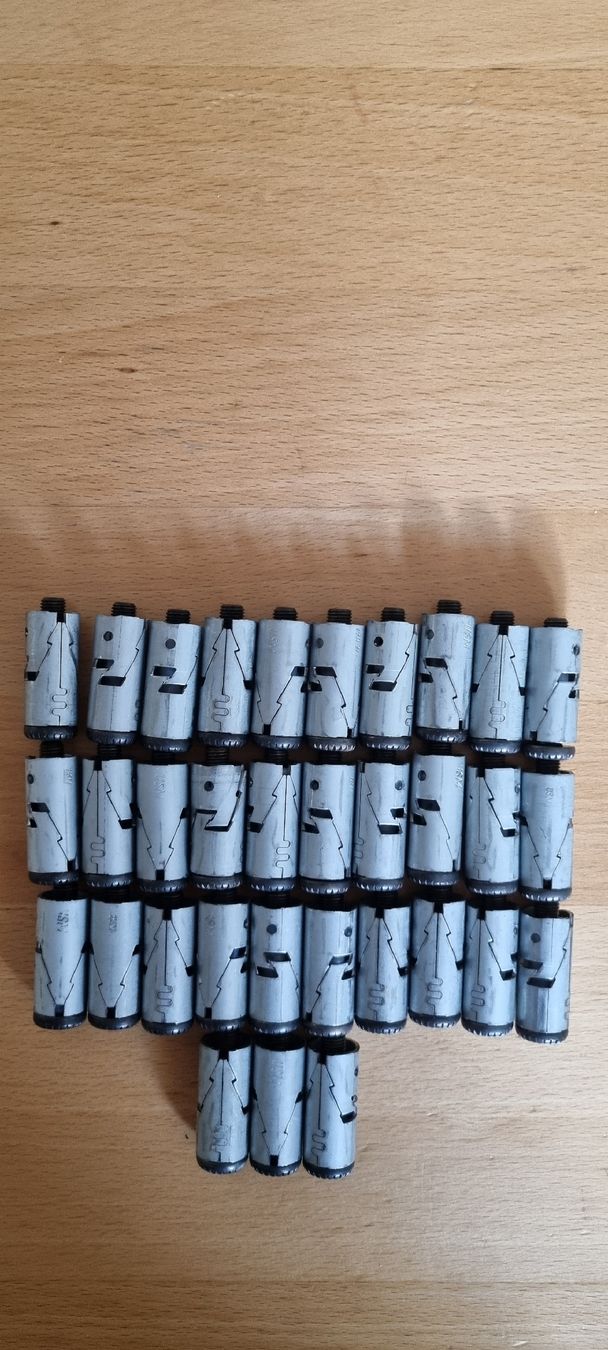 Regale: USM Haller Connector/70 Stk. – Gebraucht aus Chur von Sihar 1