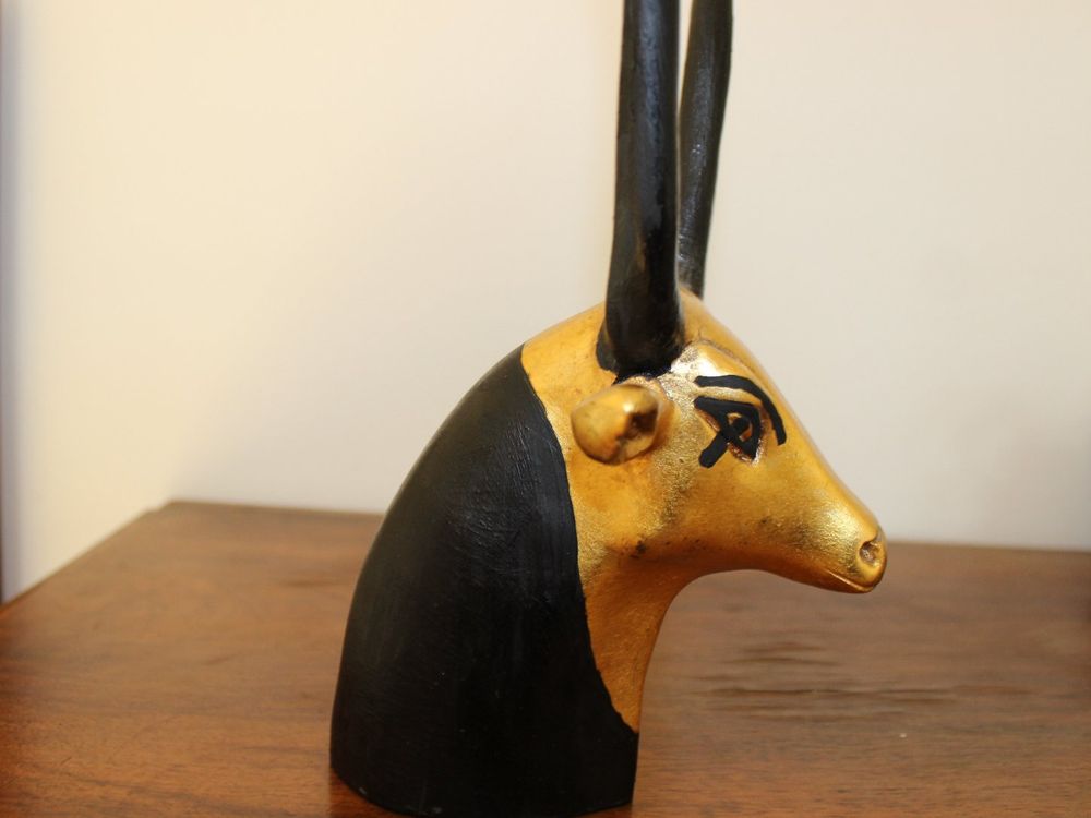 Aegypten - Hathor Apis Stier Replica (Gebraucht) in Chur für CHF 21 ...
