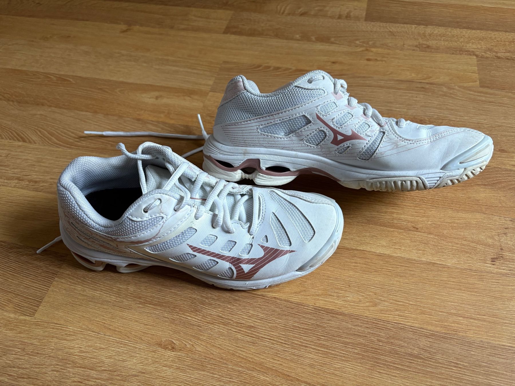 Mizuno Scarpe da donna: Mizuno Wave Voltage (Gr. 37) – Usato da Brugg AG venduto da bettundtisch