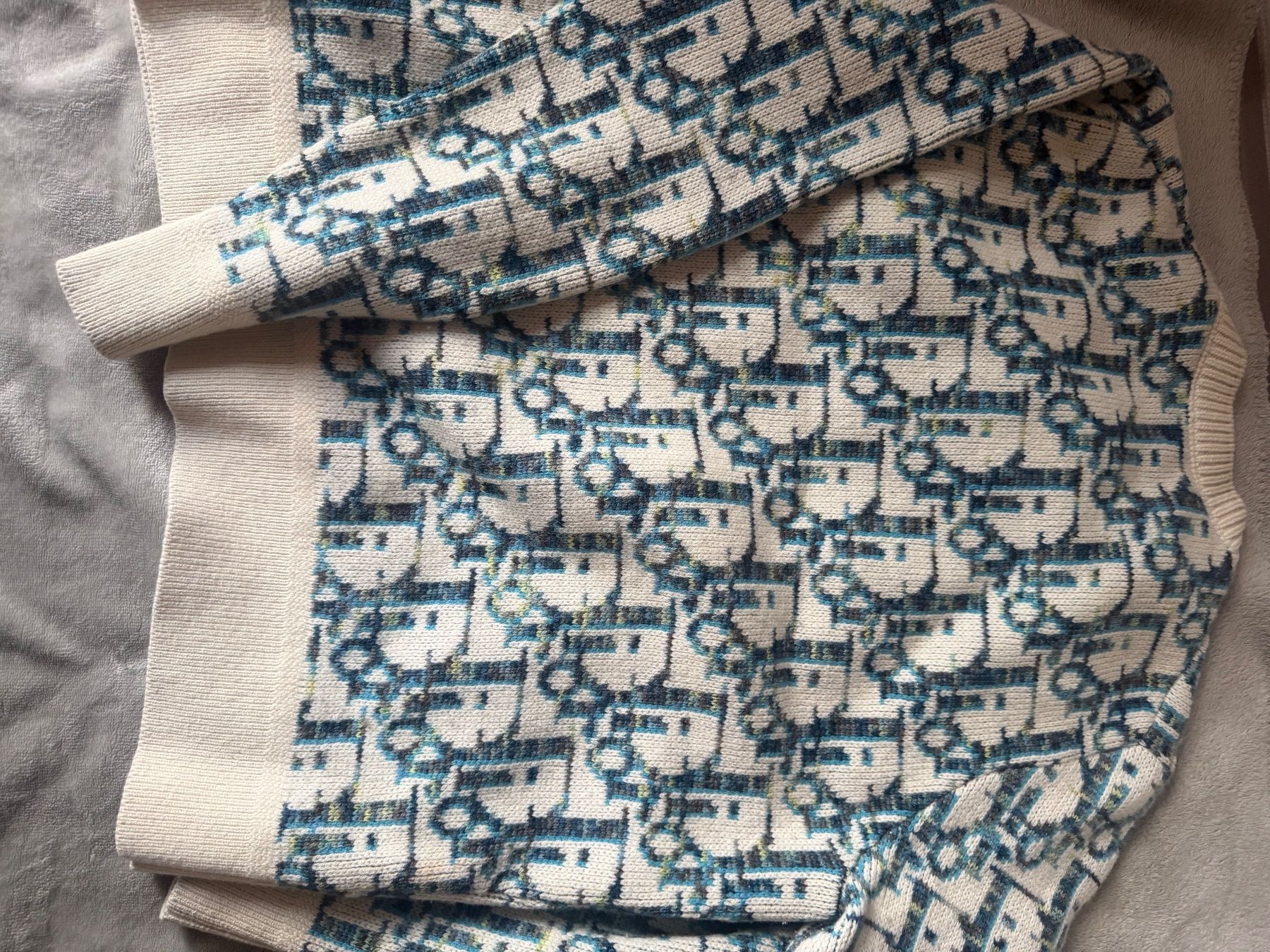 Dior Pulls & Sweat-shirts: Dior herren sweater – Neuf avec emballage d'origine à Schüpfen par 666_mx9v