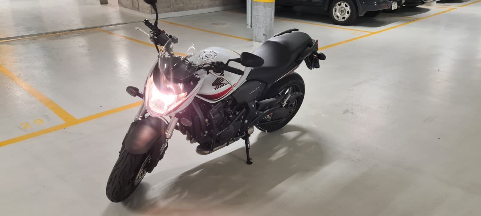 Honda Strada: Honda Hornet CB600FA – Usato da Tafers venduto da Meurio 2