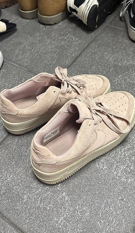 Scarpe da uomo: Nike Sneakers – Usato da Ballwil venduto da sch_9qfj