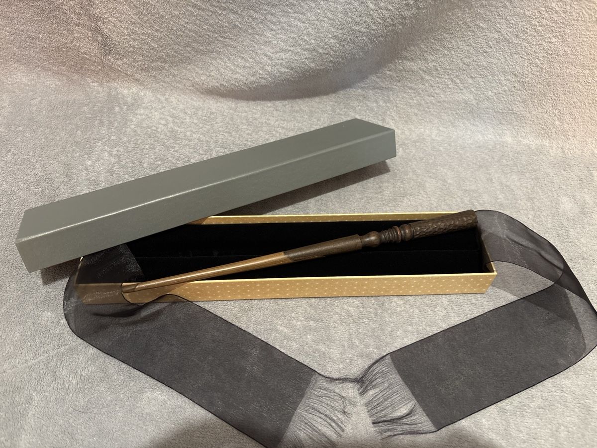 Giocattoli: Zauberstab Harry Potter Aberforth Dumbledore Neu mit Box – Nuovo e nell'imballaggio originale da Zürich venduto da zimtstern45