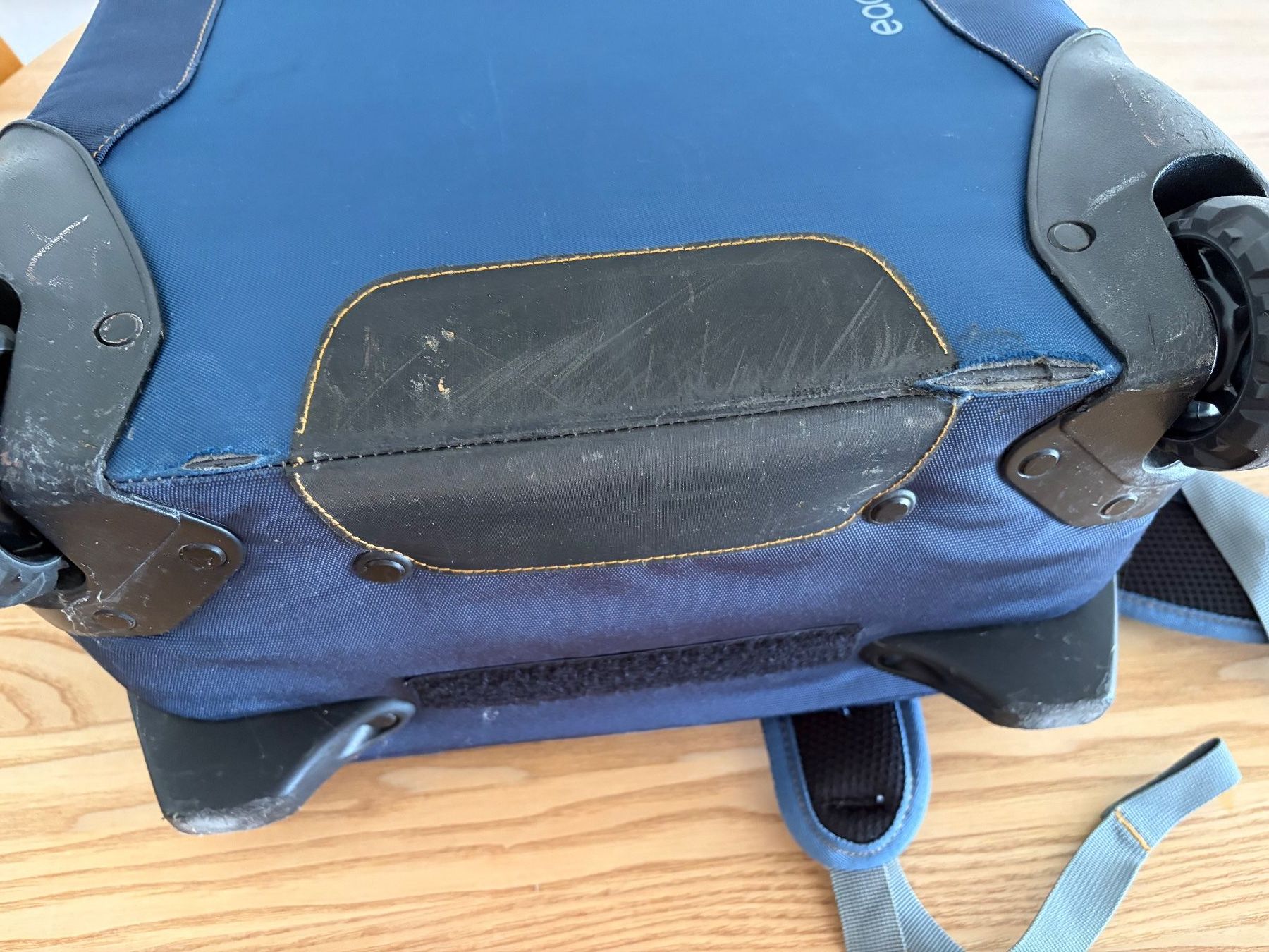 Valigie: Reiserucksack Eagle Creek Convertible blau – Usato da Rüschlikon venduto da Emma01 8