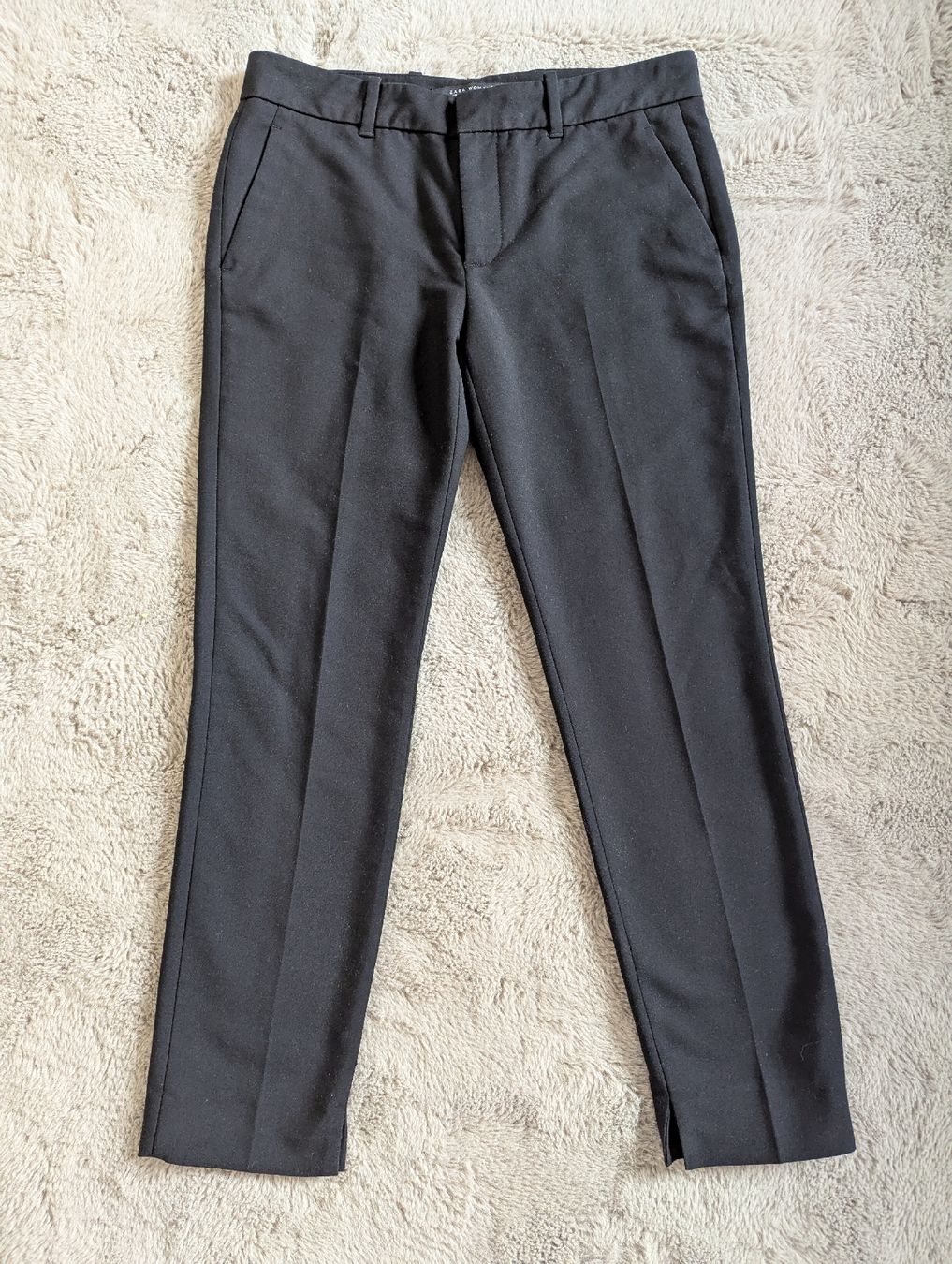 Zara Pantaloni: pantalon Zara S – Nuovo (secondo la descrizione) da Montreux venduto da dem_gyt9