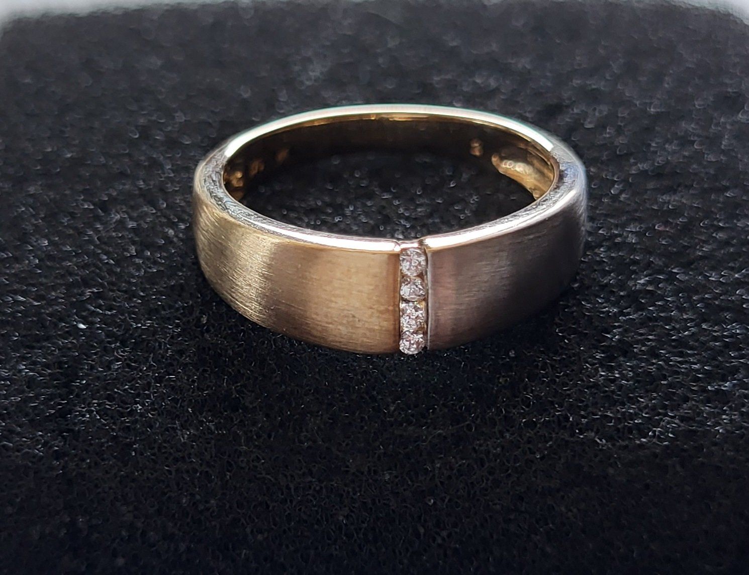 Anelli: Gold Ring Mit Steine – Usato da Wald ZH venduto da Dasilver 7