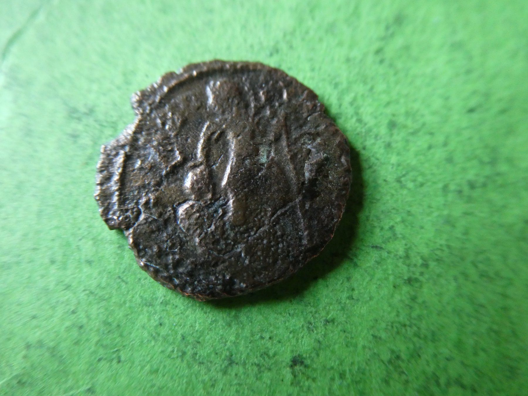 Tutti le monete: uralte Bronzemünze 18 mm     1.75 g – Usato da Hinterforst venduto da Rohusri 2