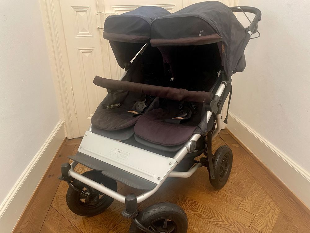 Mountain Buggy Duet V3 mit Babywanne und viel Zubehör Kaufen auf Ricardo