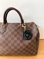 Kamelie Auto Schlüssel Coco Taschenanhänger schwarz