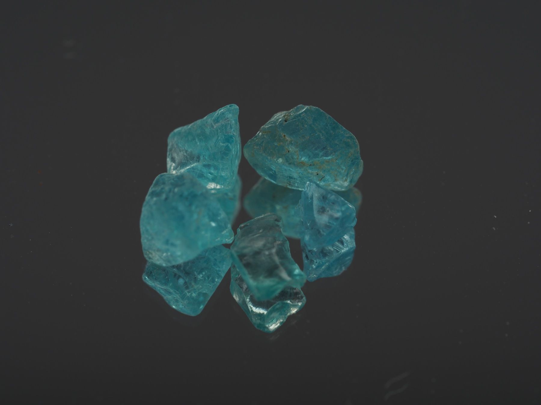 Pietre preziose: Ab 1CHF - Apatite (5 Rohstein) 3.0ct – Nuovo e nell'imballaggio originale da Buchs SG venduto da OTNaturalGems 1