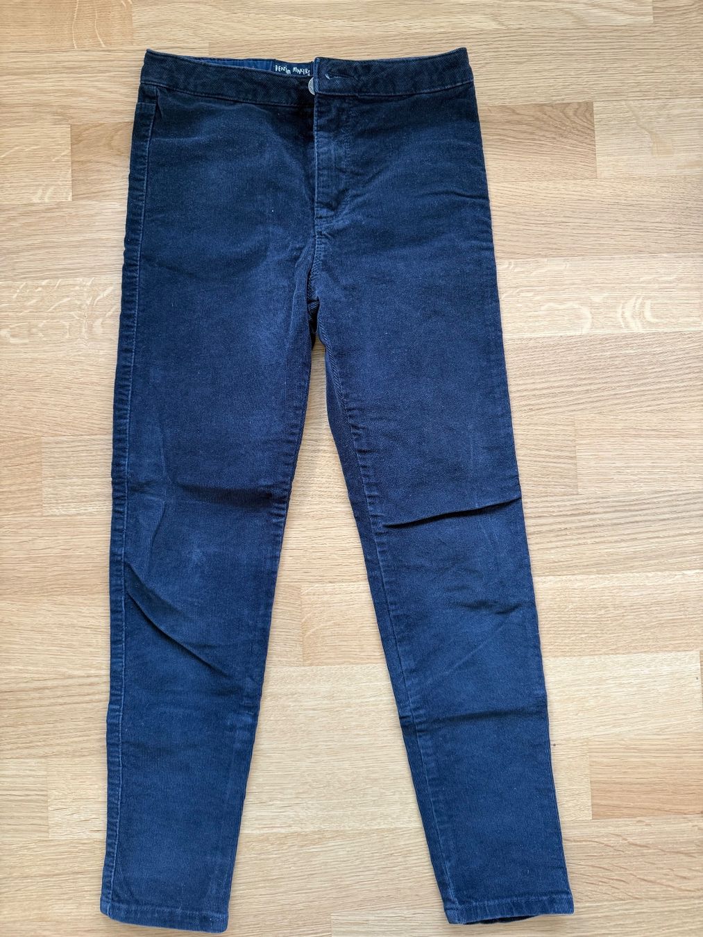 Hosen: Dunkelblaue Stoffhose, Gr 128 – Gebraucht aus Hünibach von rotestandem01