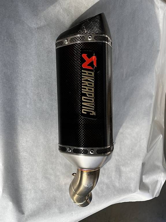 Sistemi di scarico: Échappement Akrapovic Z900 – Usato da Courtételle venduto da directswisswatch 1