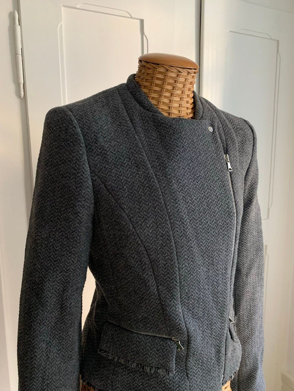 Zara Jacken: ZARA - Jacke grau M – Gebraucht aus Zürich von Diazaio 1