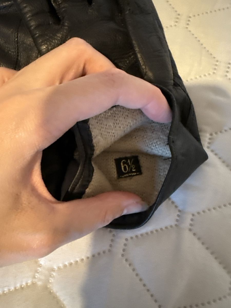 Guanti & manicotti: Lederhandschuhe – Usato da Aefligen venduto da Henni123 1