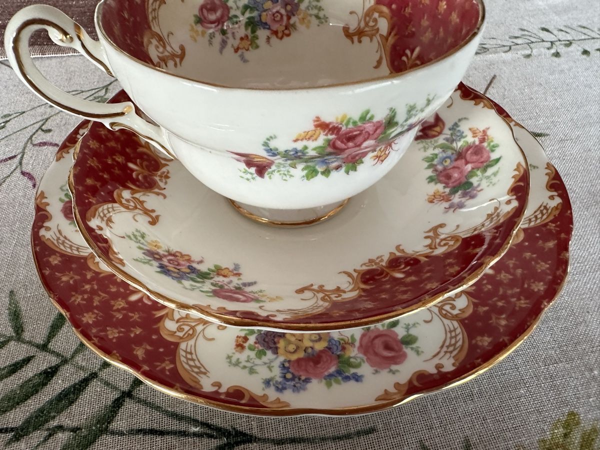 Tazze: Paragon Sammeltasse Set – Usato da Herbriggen venduto da Sehrazade 3