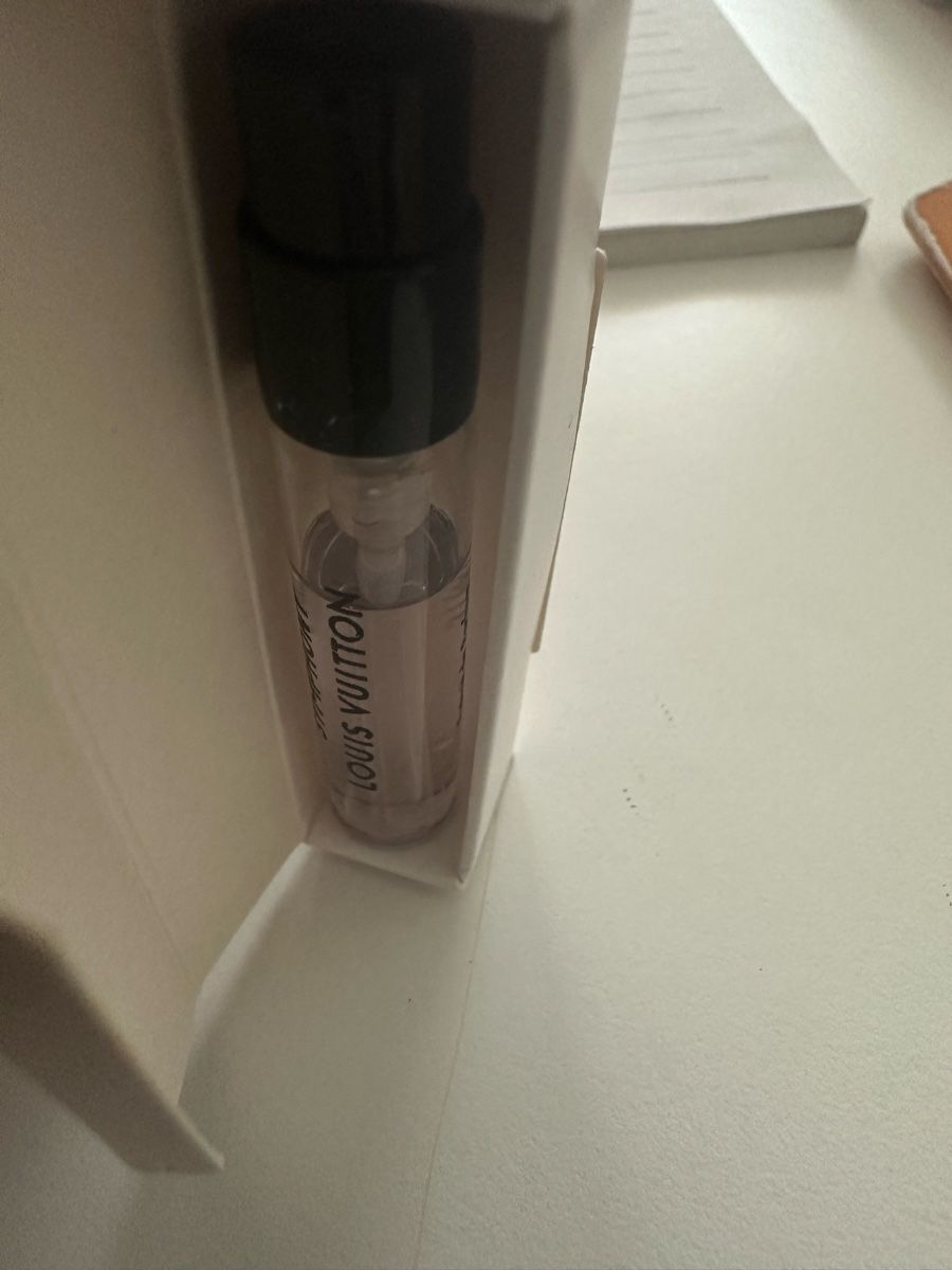 Louis Vuitton Profumi & Eau de Toilette: Louis Vuitton Symphony Parfum Probe 1ml, neu, Sommerd – Nuovo e nell'imballaggio originale da Pratteln venduto da milisandra 1