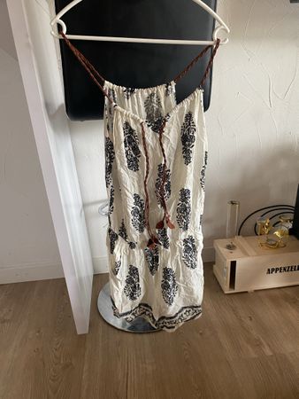 Sommerjumpsuit gemustert Grösse S Zustand gut