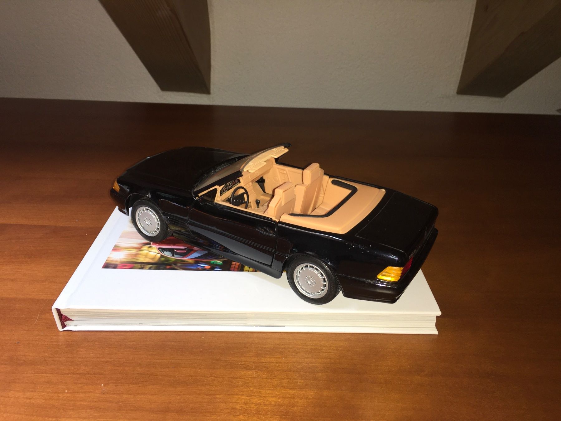 Mercedes-Benz Modellini d'auto: Mecedes - Benz 500 SL 1/18 – Usato da Wohlen AG venduto da PrivatSammlung 1