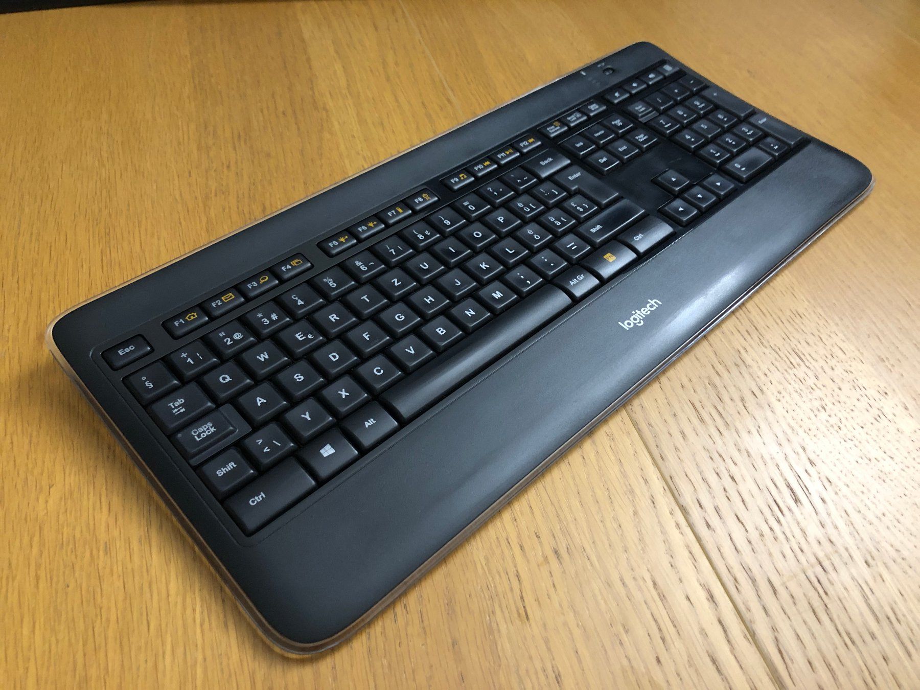 Logitech Tastiere: LOGITECH Wireless Illuminated Keyboard K800, super Zustand – Usato da Frauenfeld venduto da -blubber- 5