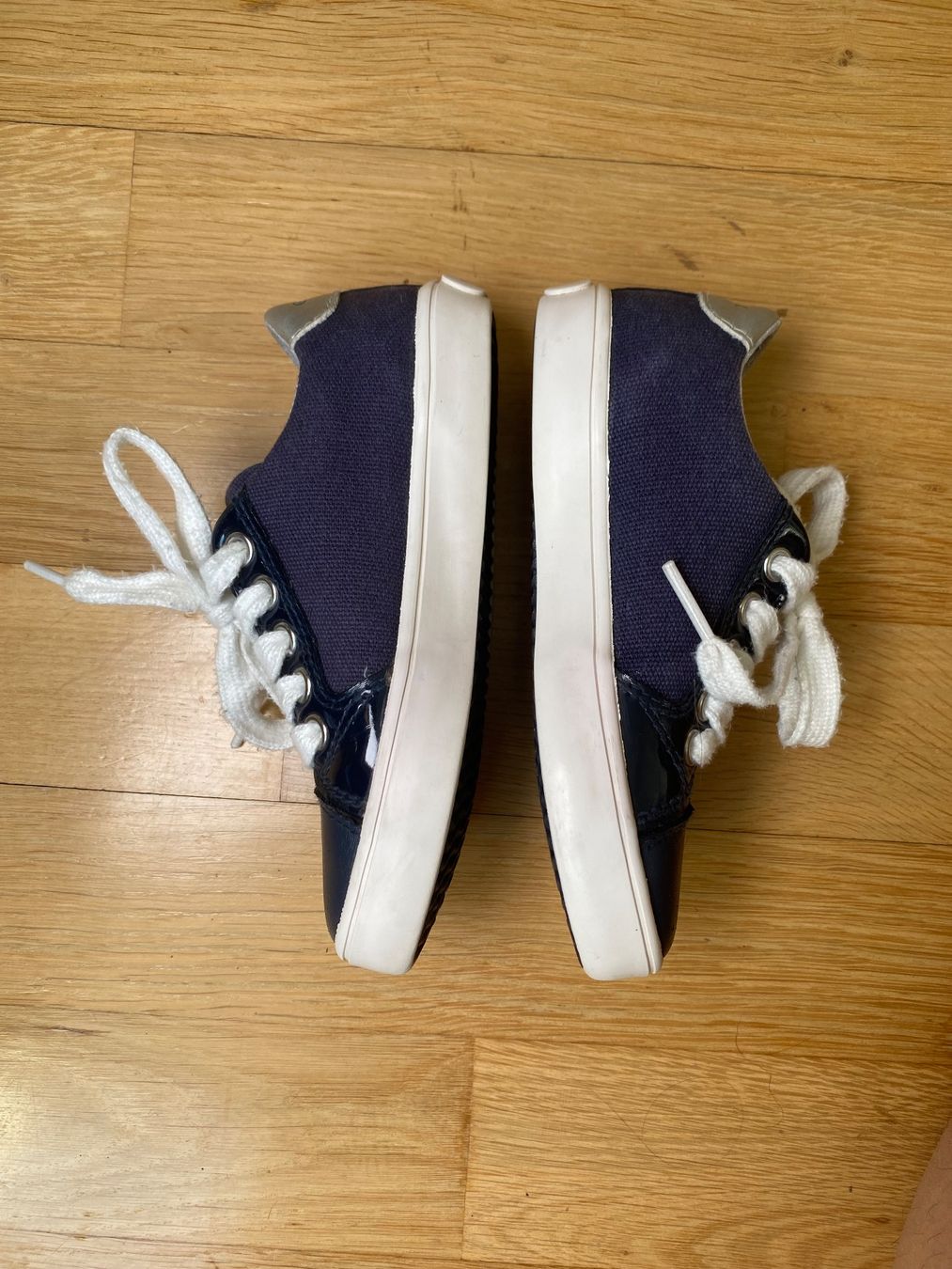 Geox Chaussures filles: Schuhe von Geox, Gr. 26 – D'occasion à Zürich par Mariaov 2