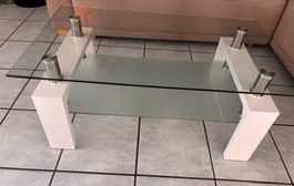Salontisch mit 2 Glasplatten