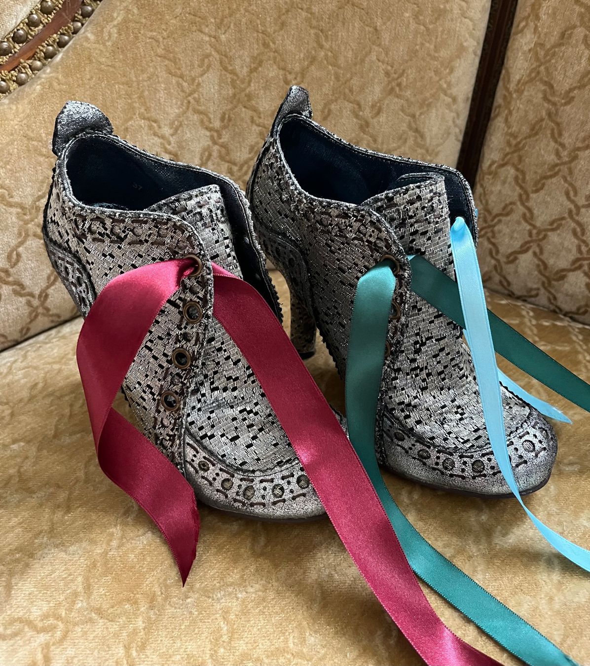 Scarpe da donna: Pumps Irregular Choice Gr: 37 silber – Nuovo (secondo la descrizione) da Arboldswil venduto da Sonnenelfe 2