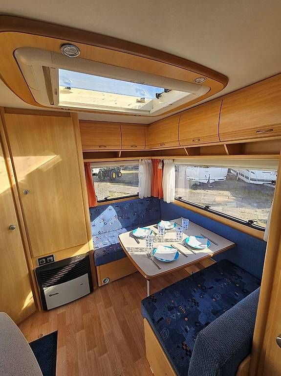 Veicoli da campeggio: A vendre Dethleffs Camper, année 2004, avec store – Usato da Belmont-Yverdon venduto da FloridaJeep 2