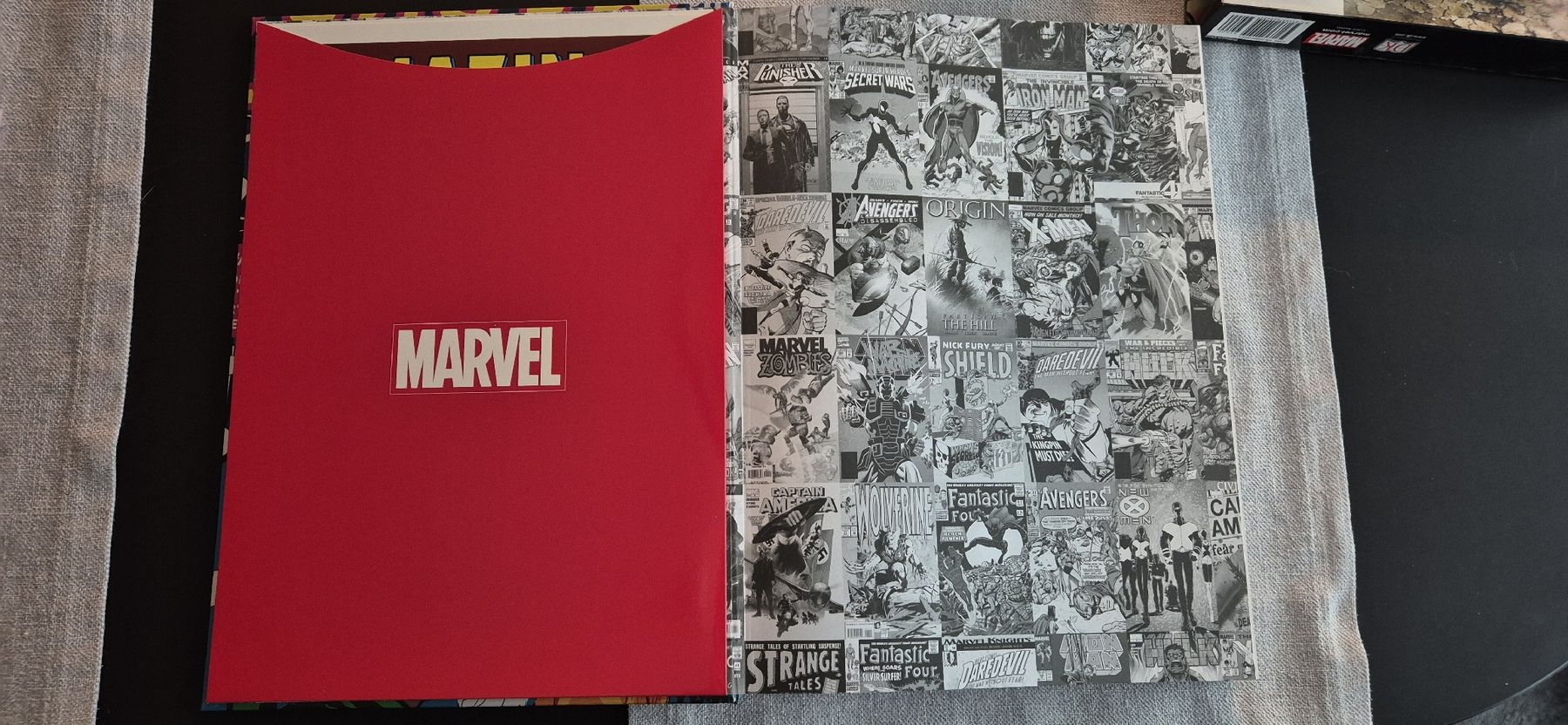 Bücher: Marvel Comics: 75 Years of Cover Art Buch – Neu (gemäss Beschreibung) aus Schwerzenbach von Jamacy 3