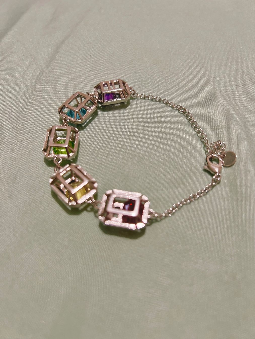 Bracciali & Braccialetti: Gemstone bracelet with adjustable length – Nuovo (secondo la descrizione) da Genève venduto da Ballpencase